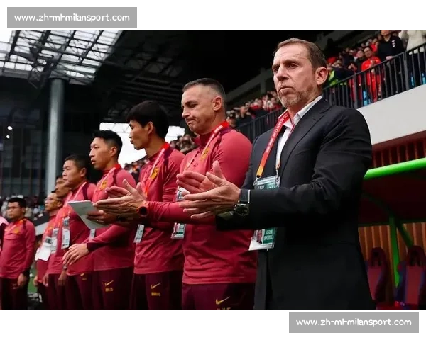 国足换帅提速！久尔杰维奇过渡身份坐实，两大名帅锁定接班